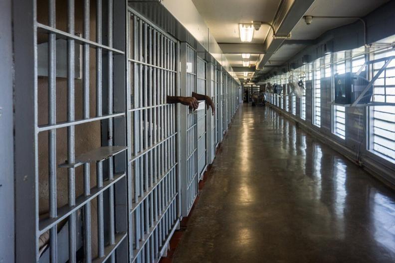 بررسی وضعیت زندانیان در زندان‌های آمریکا؛ مرگ ۳۵ نفر در زندان‌های لس‌آنجلس از ابتدای ۲۰۲۳