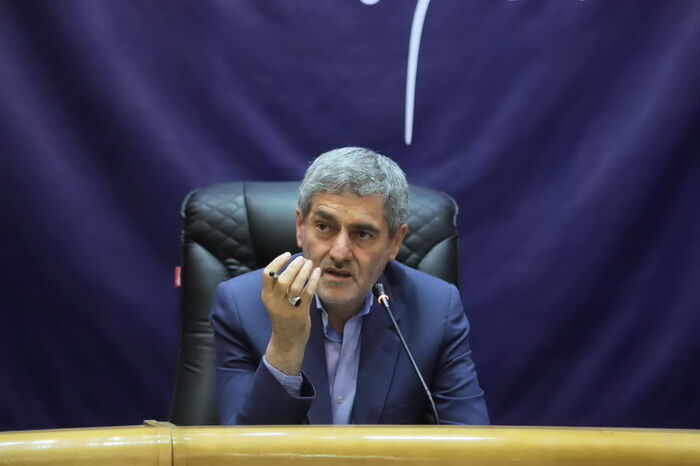 استاندار فارس: نظارت رسانه‌ها بهترین راهکار مبارزه با فساد است