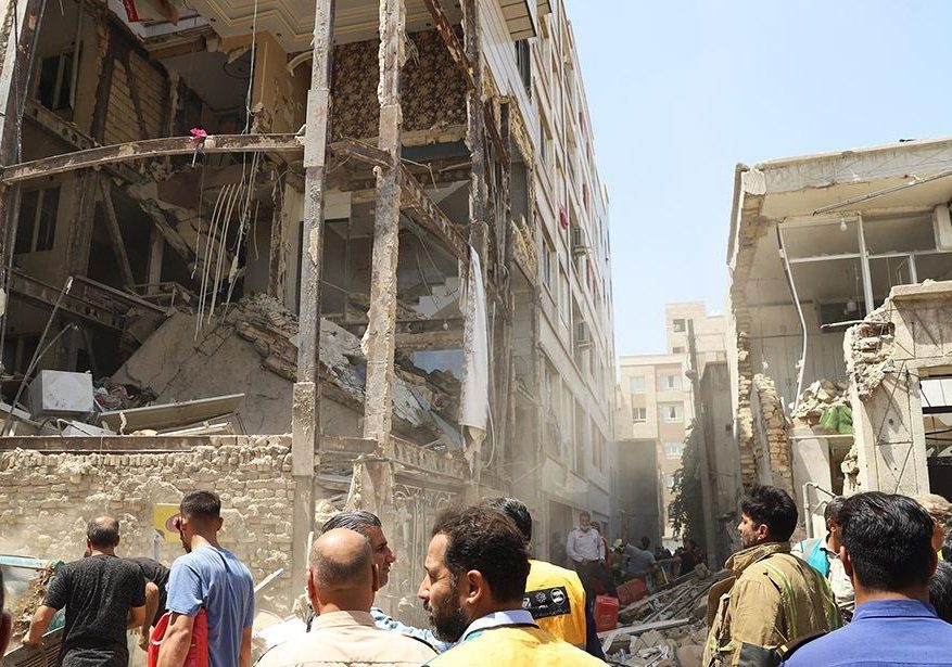 انفجار شدید در یک ساختمان ۳ طبقه مسکونی در جوانمرد قصاب تهران