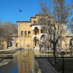 عمارت خسروآباد در سنندج، عمارت خسروآباد بنای تاریخی است که در سال ۱۲۲۳ هجری قمری توسط حاکم شهیر کردستان ساخته شده‌است.