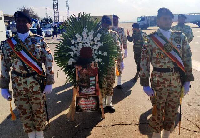 پیکر مطهر شهید حمید رضایی در شیراز تشییع شد