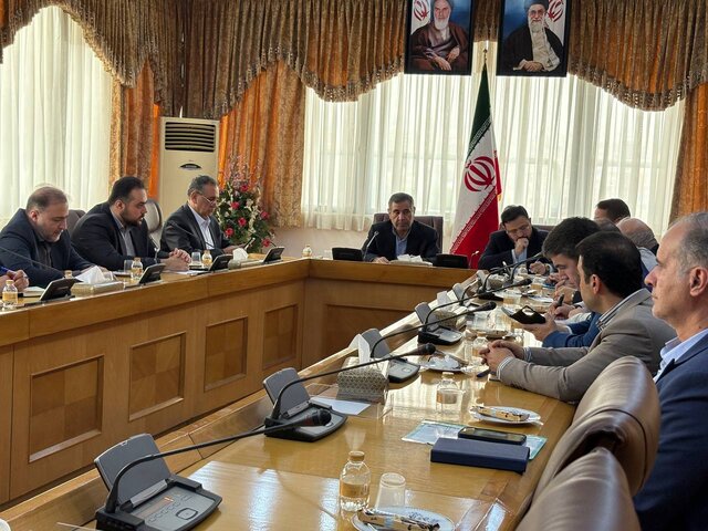 آهی: راهکارها از دل تخصص بیرون میآیند، نه از دل بوروکراسی آهی: راهکارها از دل تخصص بیرون میآیند، نه از دل بوروکراسی