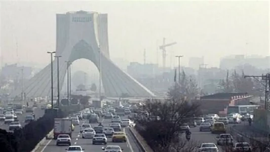 هجوم خاک با هیاهوی باد؛ خاک‌آلودگی تهران در روزهای اخیر