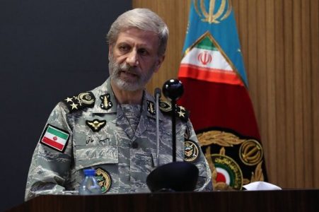 تهدید دشمن را تمام شده تلقی نمی‌کنیم