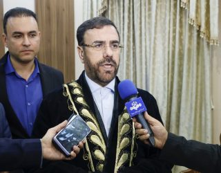 آغاز دیپلماسی منطقه‌ای دولت چهاردهم از استان فارس