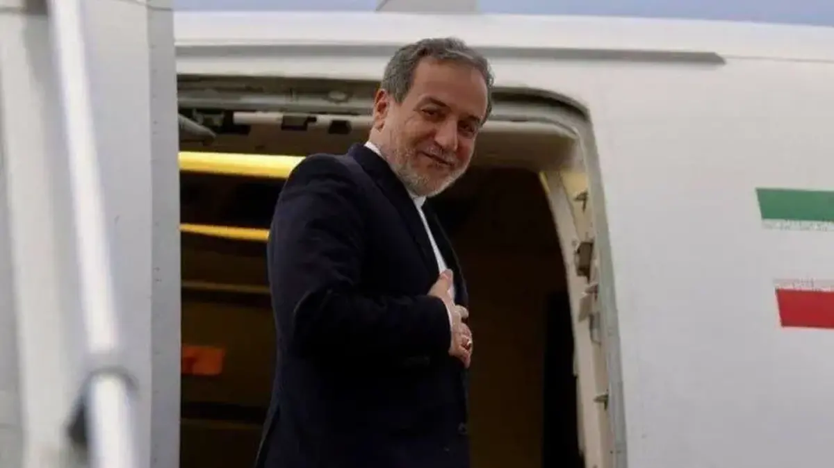 پیام‌های پنهان یک سفر دیپلماتیک؛ چرا عراقچی از عمان مستقیم به دوحه رفت؟