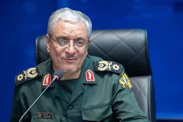 سخنگوی وزارت دفاع: وضعیت فعلی در تنگه هرمز موقتی است و در صورت هرگونه فشار بر برادران و خواهران لبنانی، شرایط به حالت قبل بازخواهد گشت / این مجوز محدود و مشروط صرفاً برای نیازهای انسانی و کشورهایی است که در دشمنی با ایران قرار ندارند / این اقدام نشانه‌ای آشکار از اقتدار جمهوری اسلامی و حمایت از محور مقاومت لبنان است