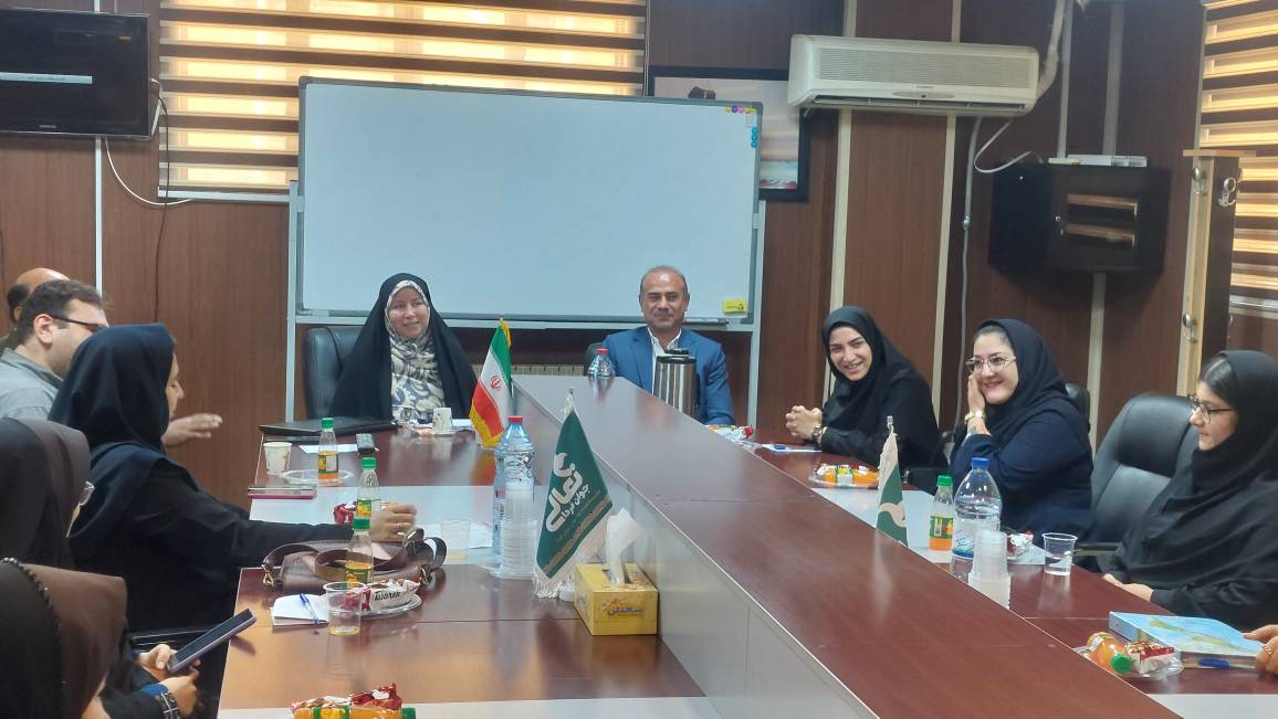 گفت‌وگوی صمیمانه با جوانان فعال سمن‌ها در «خانه جوان شیراز»