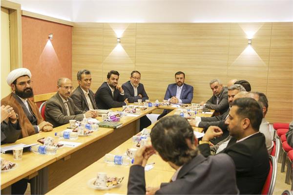 استاندار در شورای اطلاع‌رسانی فارس: اقدامات مدیران باید پیوست رسانه‌ای داشته باشد