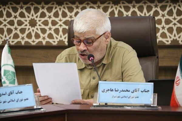 با حاشیه‌سازی، اختلافات بی‌ثمر و مسائل حاشیه‌ای فرصت ارزشمند شورا از دست می‌رود