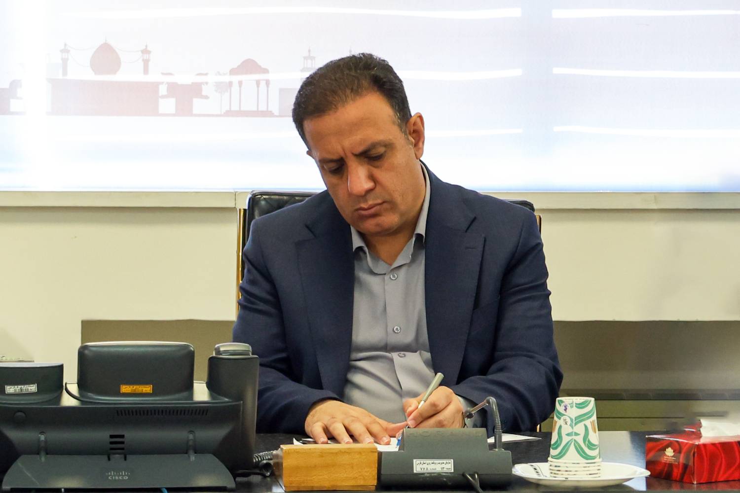 حجاج ۸ استان از طریق فرودگاه شهید دستغیب وارد میهن می‌شوند