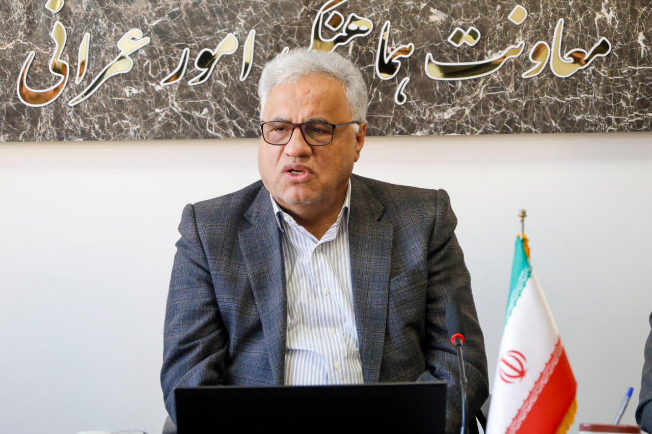 تأکید معاون عمرانی استانداری فارس بر ساماندهی مشاغل آلاینده شیراز و توسعه شهرک‌های صنفی-صنعتی