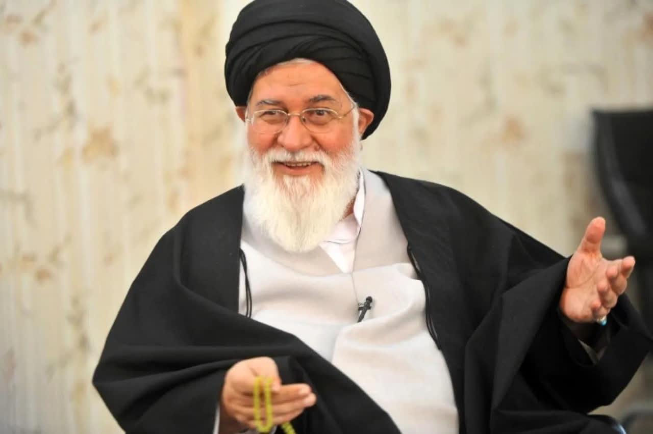 مردم حاضرند جانشان را برای این نظام و انقلاب بدهند