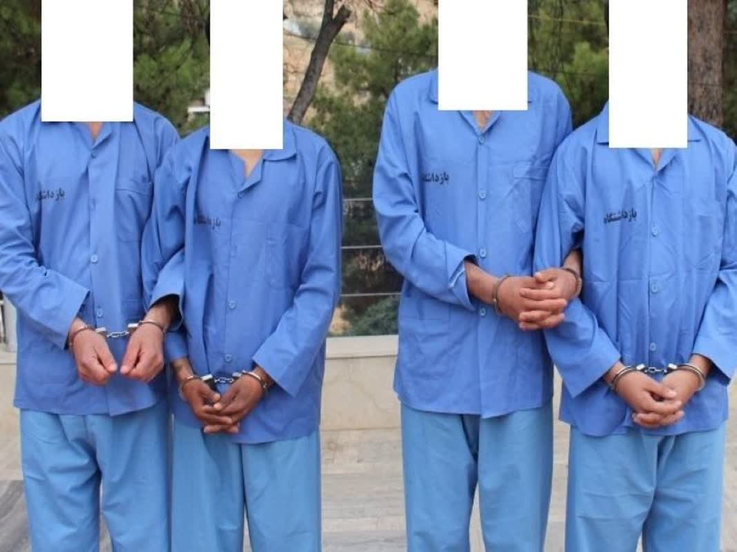 دستبند پلیس بر دستان عاملان نزاع دسته جمعی در شیراز