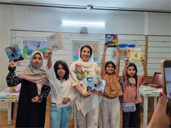 آیین رونمایی کتاب به تماشای قلم چهار کودک