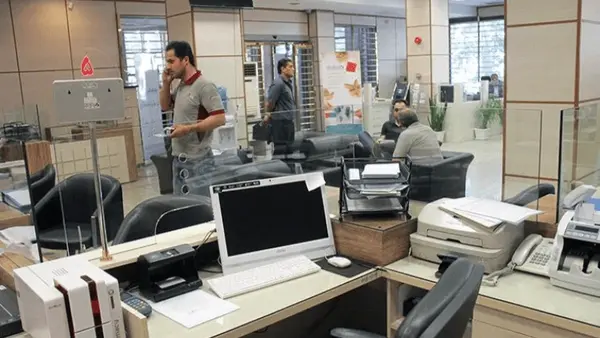 در روز واریز حقوق‌ها، ناگهان ۴ بانک از کار افتادند!