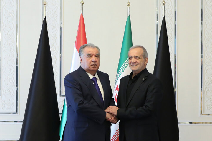  به برکت خون رهبر شهید، ملت ایران منسجم‌تر شد