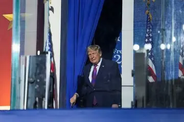 به ایران یک هفته مرخصی دادیم