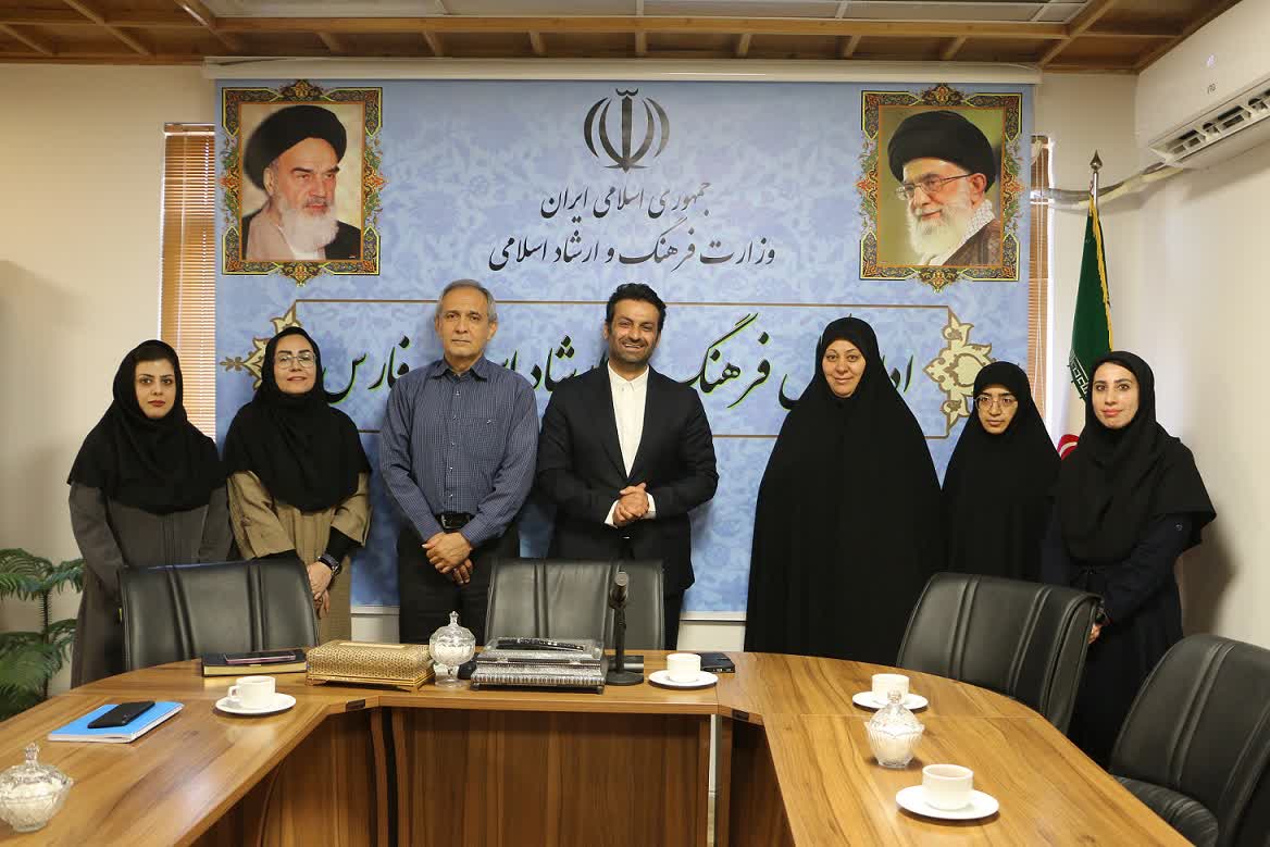 مدیر کل فرهنگ و ارشاد فارس: جشنواره «ایران‌دخت» انقلابی در قامت پوشاک/ فارس مهد هنر و تمدن، کانون تحول در صنعت مد و لباس