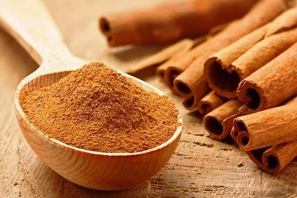 خواص دارچین برای سلامت؛ آیا این ادویه به کنترل قند خون کمک می‌کند؟