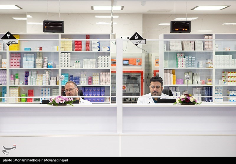 فعالیت داروخانه‌های سراسر کشور در مراسم تشییع رهبر شهید