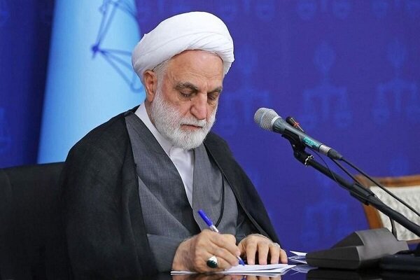 چکمه استکبار هرگز بر تنگه هرمز نخواهد سایید