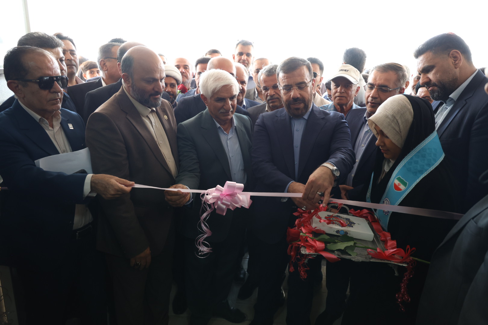 فارس با افتتاح چند مدرسه به استقبال هفته دولت رفت