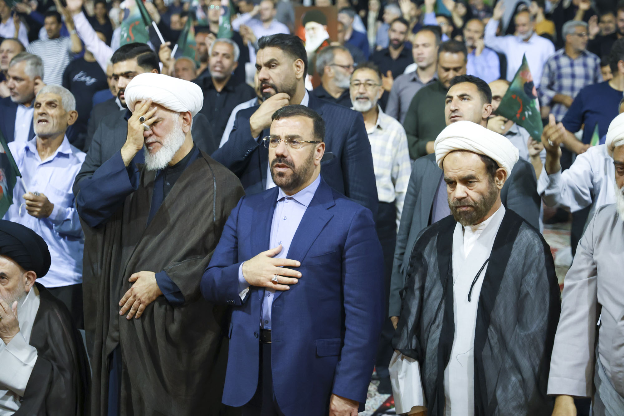 شکوه تشییع و تدفین رهبر شهید، جلوه پیوند معنوی امام و امت بود