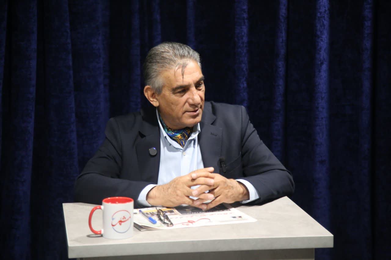رخسار زرد و بی نقاب صنعت فارس
