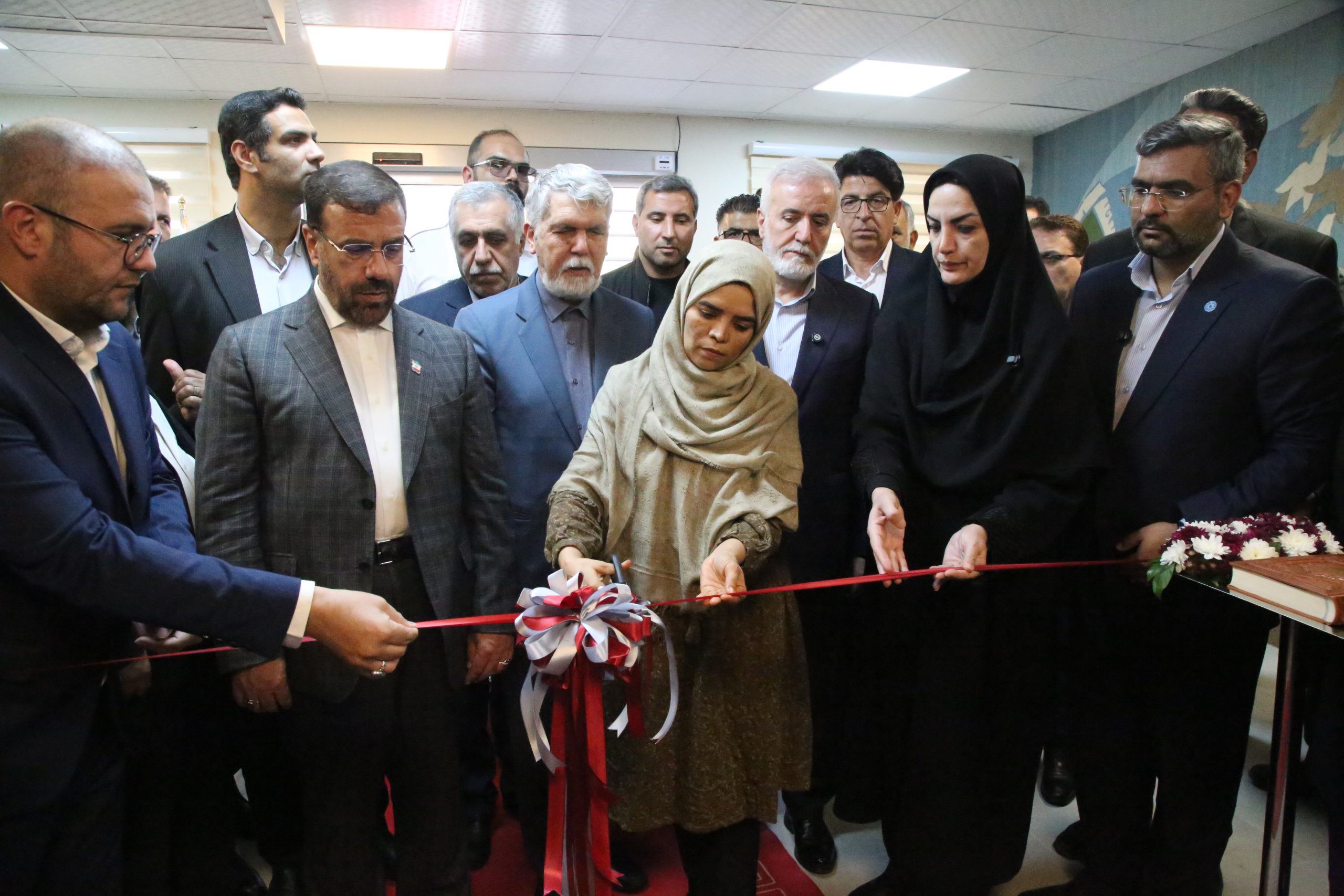 شمیم«فرشتگان میناب» در بزرگ‌ترین کتابخانه هوشمند جنوب شرق شیراز 