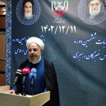 حسن روحانی: ثبت‌نام کردم تا به وظیفه خود در قبال مردم عمل کنم، رئیس‌ دولت‌های یازدهم و دوازدهم گفت: برای انتخابات مجلس خبرگان اعلام آمادگی می‌کنم که در معرض رأی مردم قرار گیرم تا اگر کاری از دست من برمی‌آید به وظیفه خود برای کشور و مردم عمل کنم.