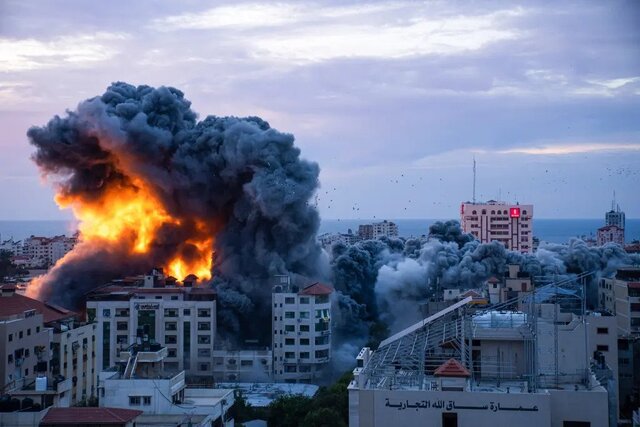 حملات ارتش اشغالگر به ۴۰۰ نقطه در غزه/ تعداد شهدا افزایش یافت