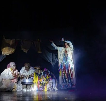 نمایش تحسین شده هنرمندان فسایی در تالار حافظ/‌«ایلخونی» در شیراز روی صحنه می‌رود