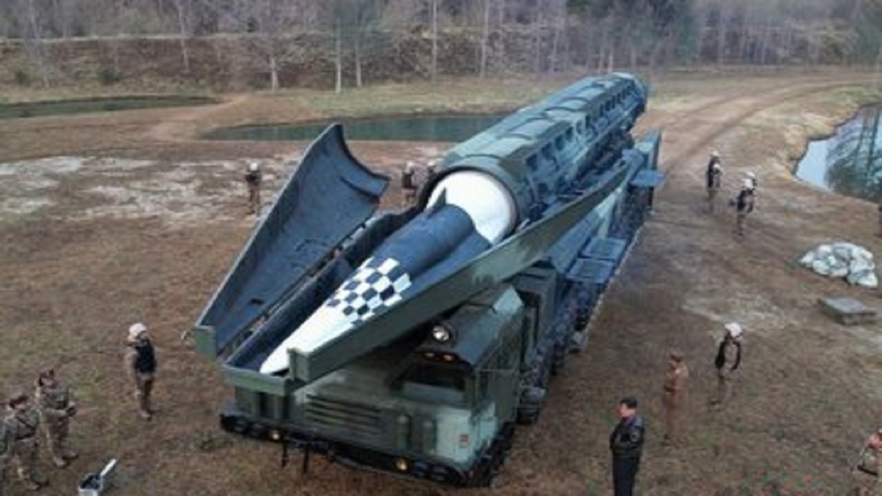 ست موشک هایپرسونیک توسط کره شمالی