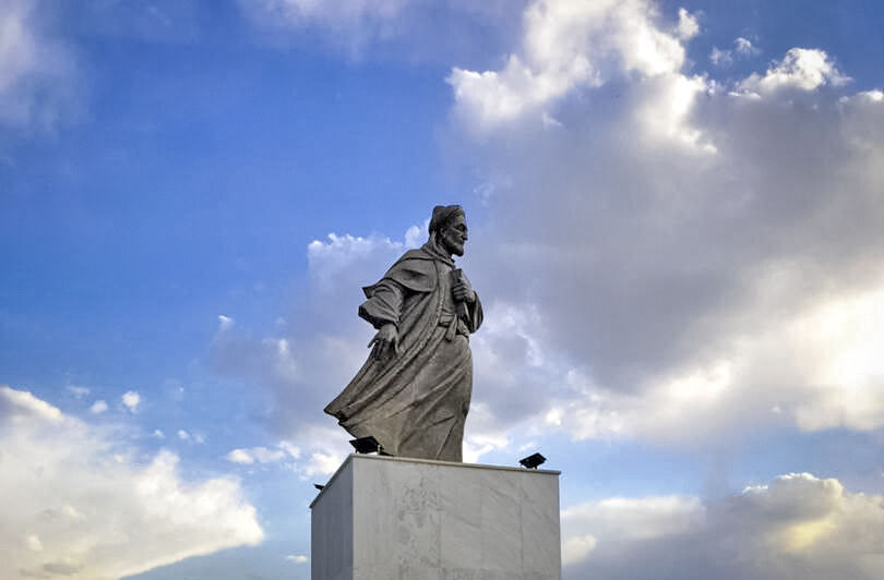 رونمایی مجسمه سعدی در تهران
