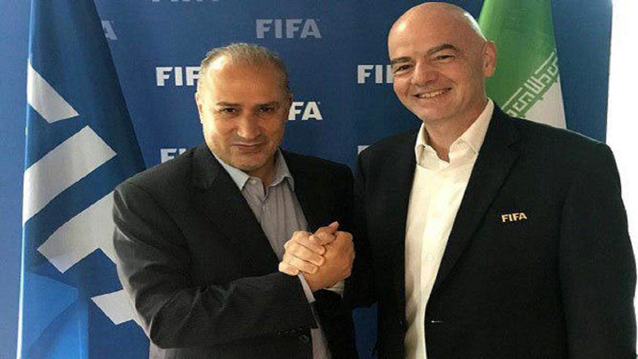 راهکار تاج برای پول‌های بلوکه شده و VAR در مذاکره با اینفانتینو/ سفر بالاترین مقام اجرایی فوتبال جهان به ایران