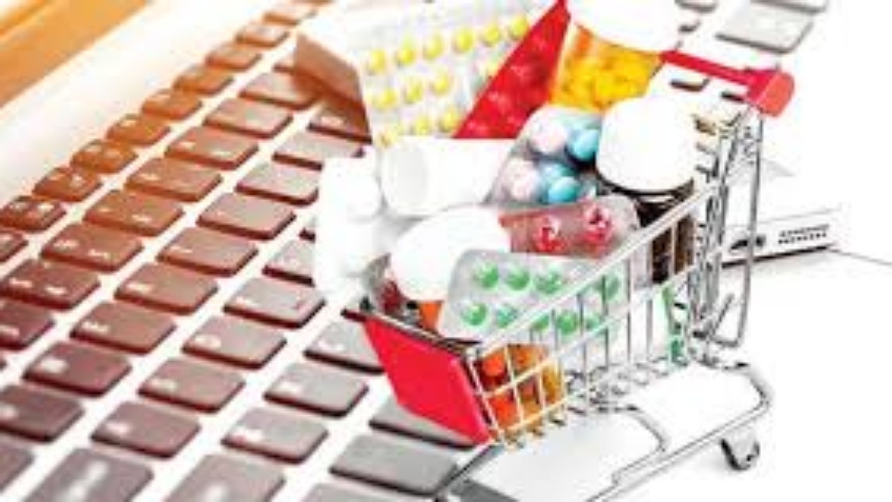 هشدار درباره خرید و فروش دارو در فضای مجازی